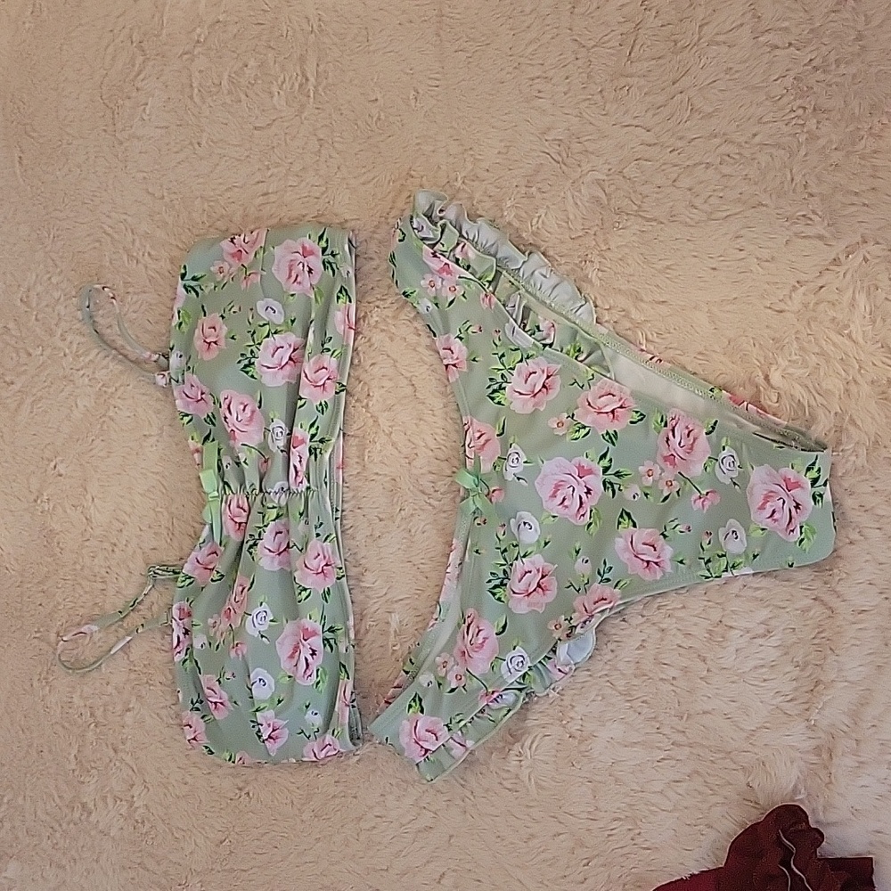 Bathing suit